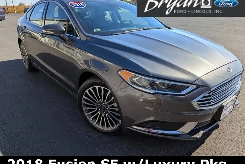 2018 Ford Fusion SE photo 1