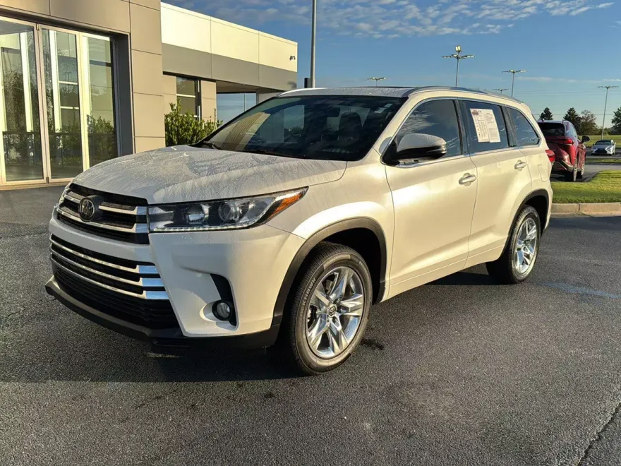 2018 Toyota Highlander Limited Platinum photo 1