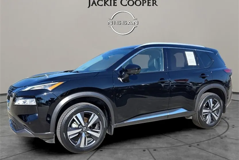 2023 Nissan Rogue SL photo 1