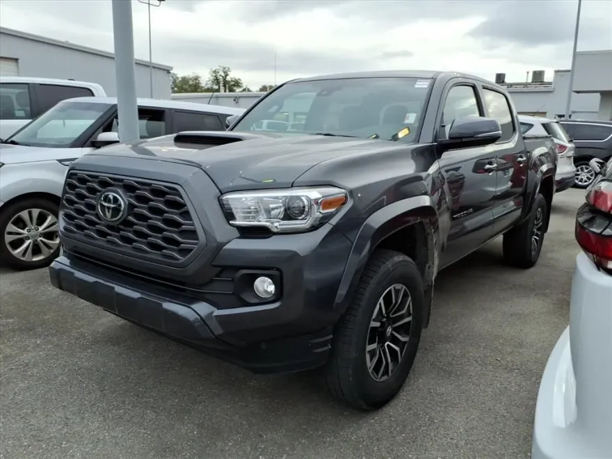 2022 Toyota Tacoma TRD Sport Double Cab photo 1