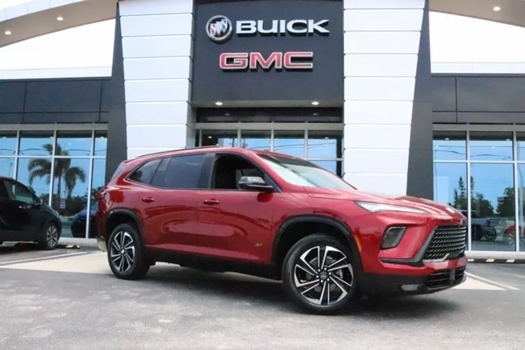 2025 Buick Enclave Sport Touring photo 1