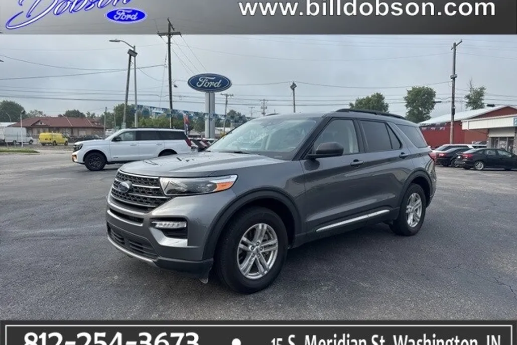 2022 Ford Explorer XLT photo 1