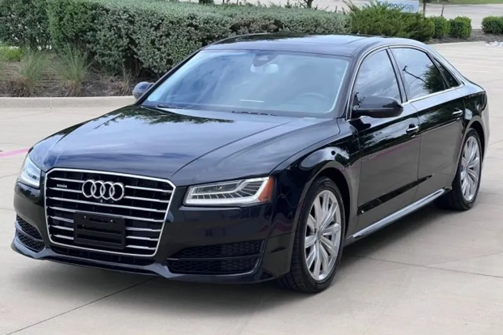 2017 Audi A8 L 3.0T photo 1