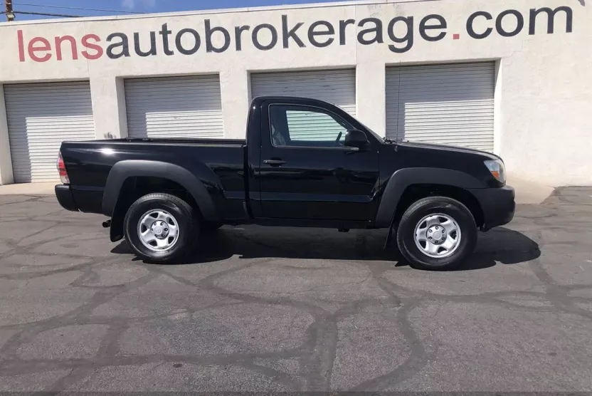 2011 Toyota Tacoma photo 1