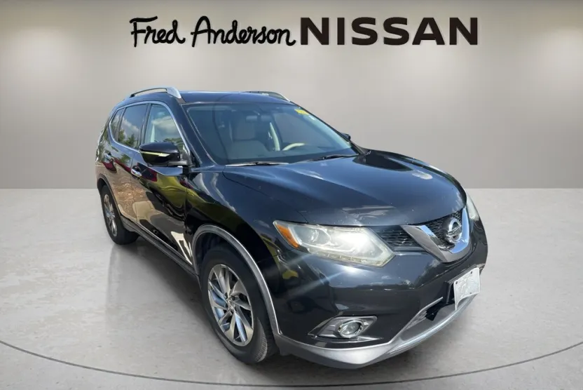 2014 Nissan Rogue SL photo 1