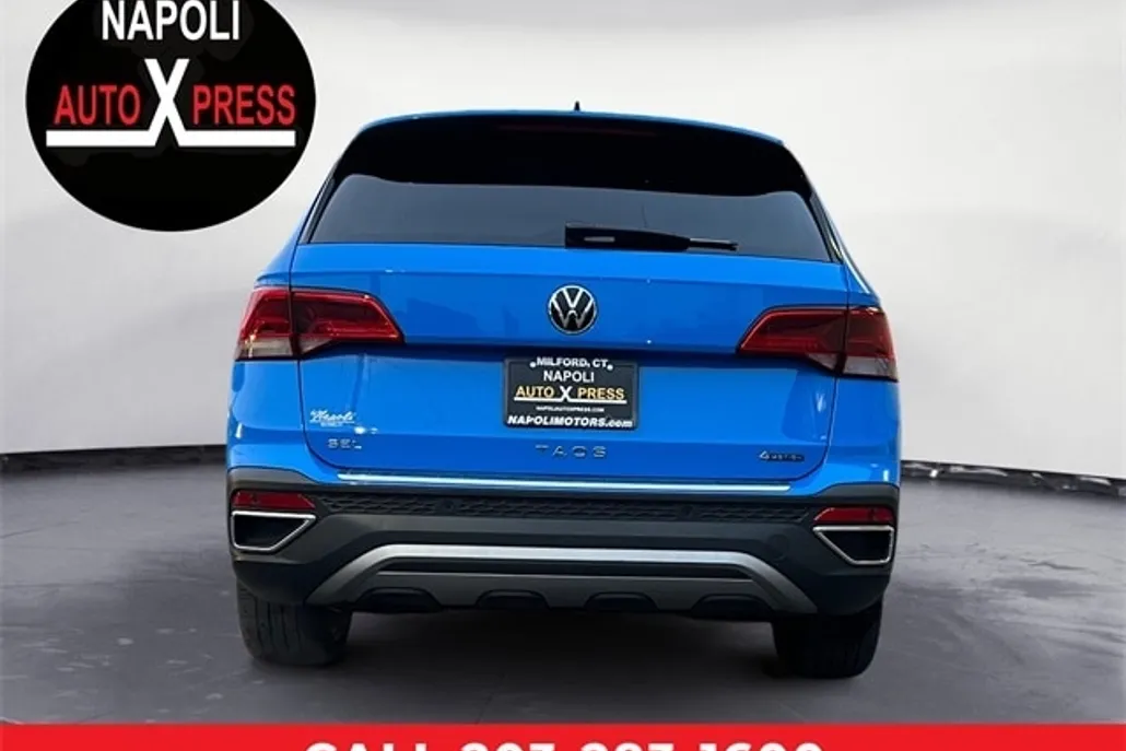 2022 Volkswagen Taos SEL photo 1