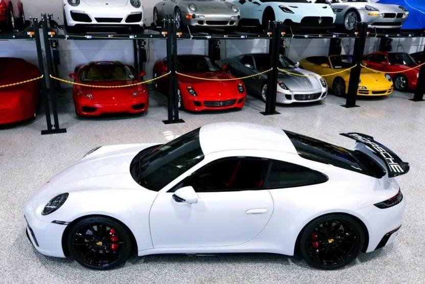2024 Porsche 911 4S photo 1