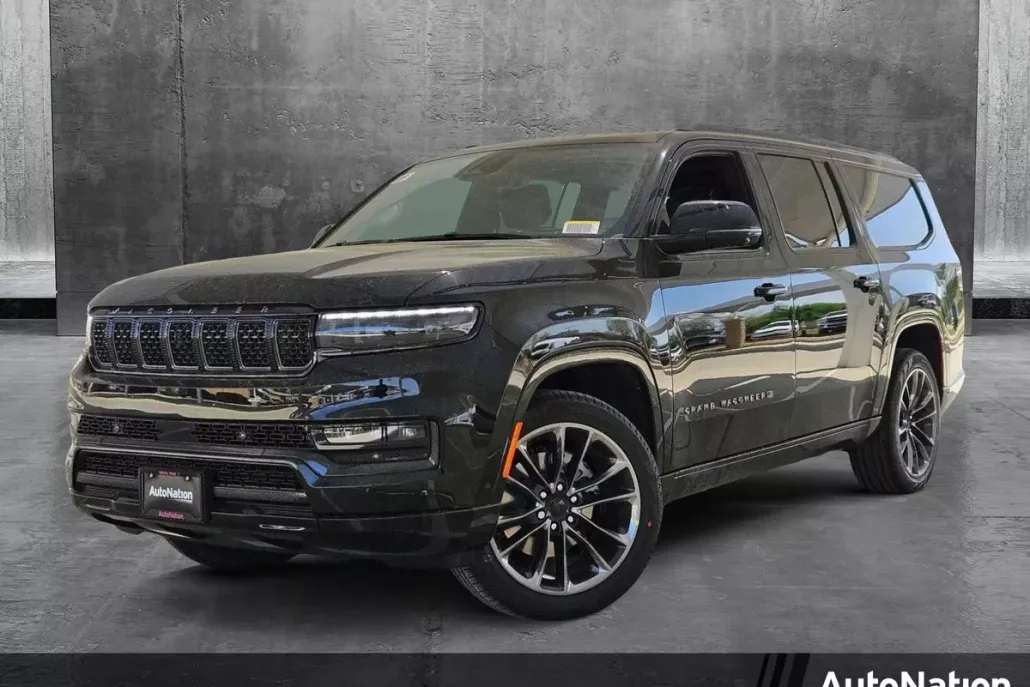 2025 Jeep Grand Wagoneer L II photo 1