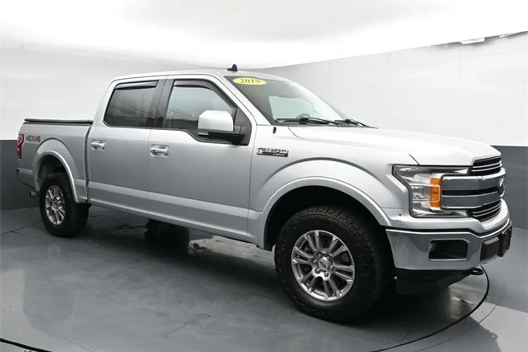 2019 Ford F-150 Lariat photo 1