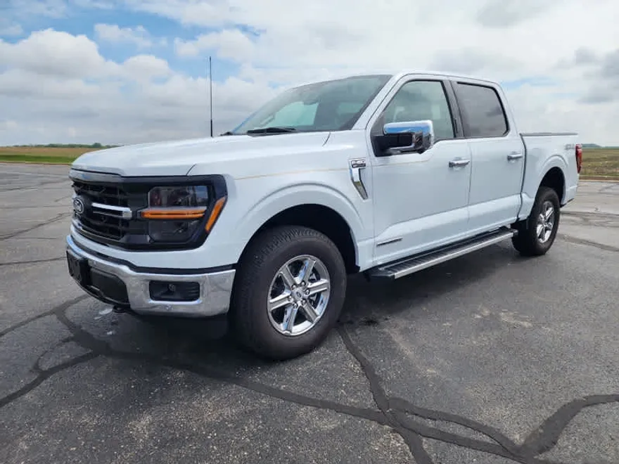 2024 Ford F-150 XLT photo 1