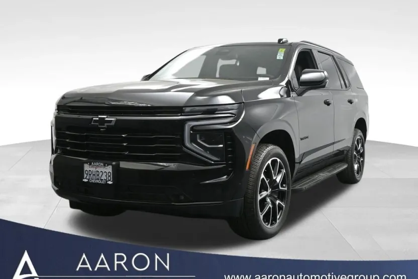 2025 Chevrolet Tahoe RST photo 1