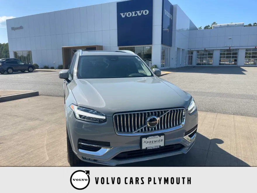 2024 Volvo XC90 Core photo 1