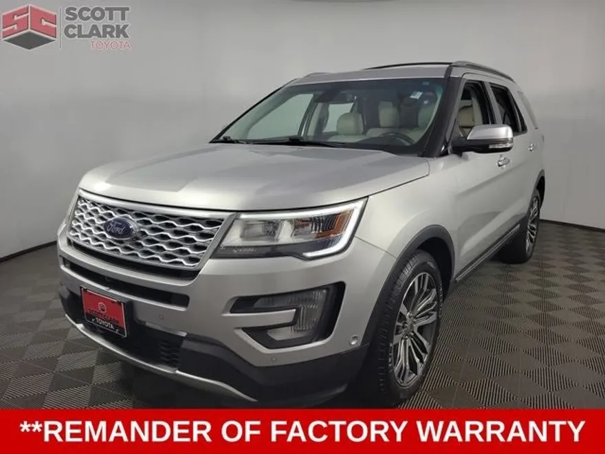 2017 Ford Explorer Platinum Sport photo 1