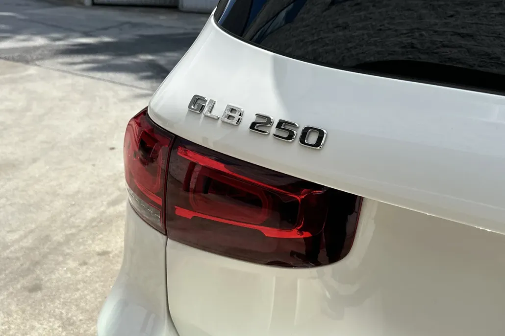 2021 Mercedes Benz GLB 250 photo 1