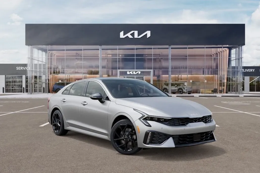 2026 Kia K5 GT-Line photo 1