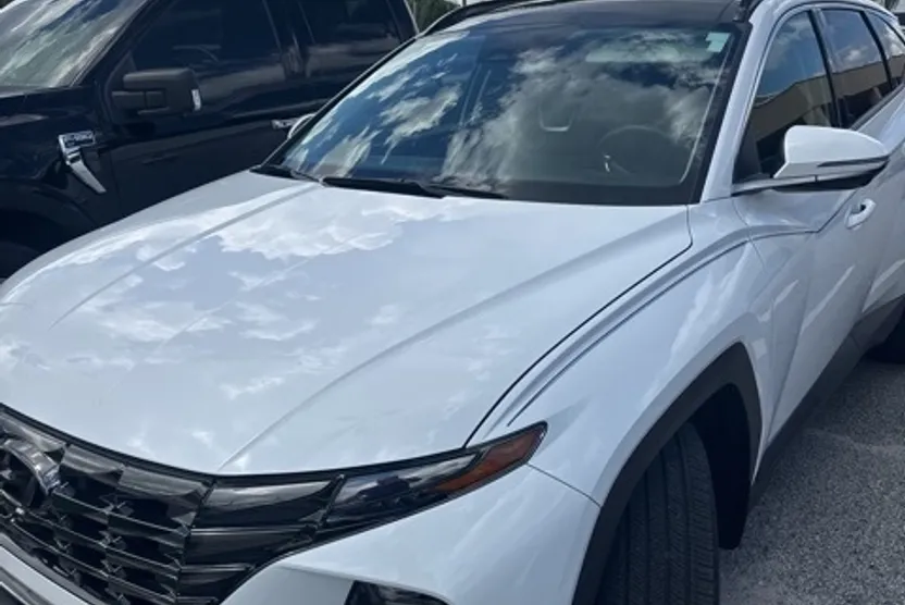 2023 Hyundai Tucson Hybrid Limited photo 1