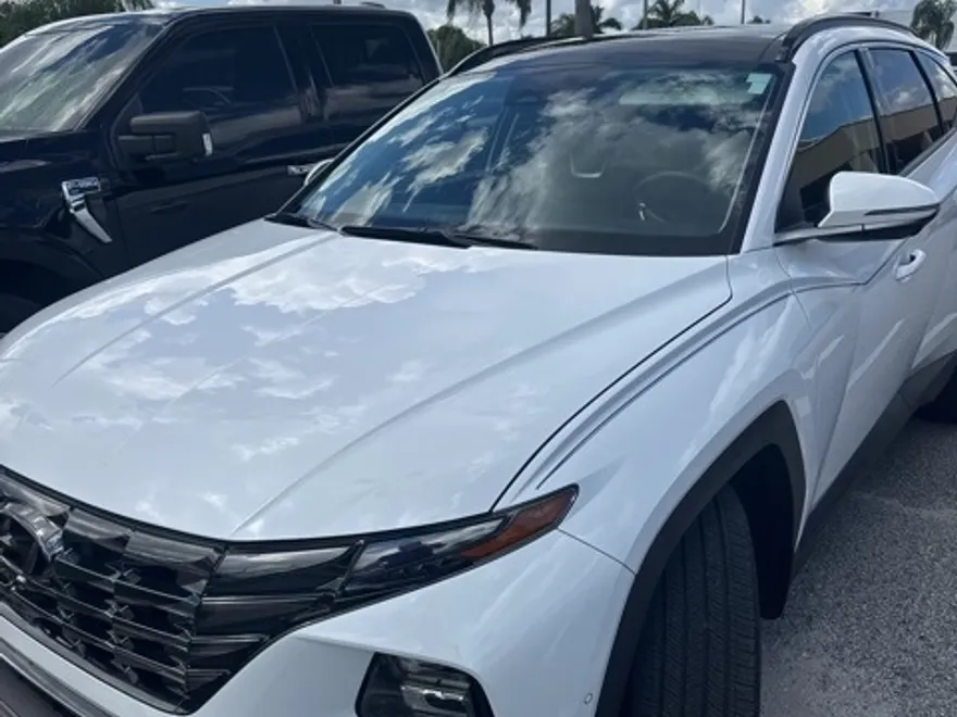 2023 Hyundai Tucson Hybrid Limited photo 1