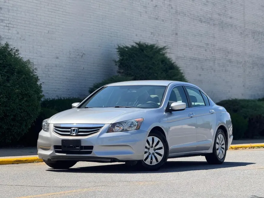 2012 Honda Accord LX photo 1