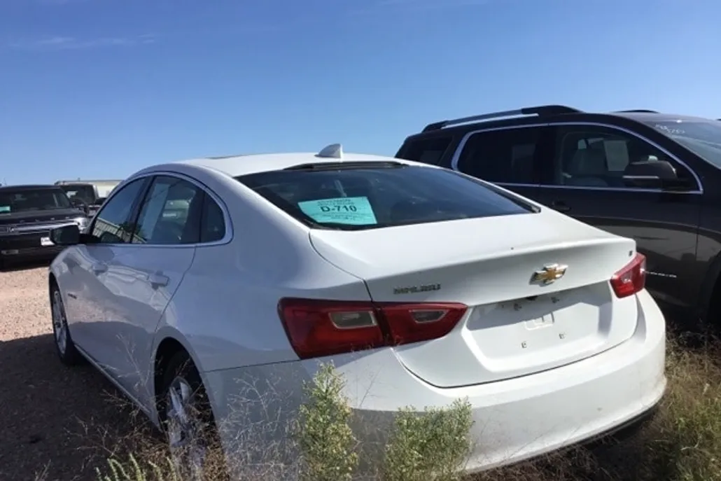 2023 Chevrolet Malibu 1LT photo 1