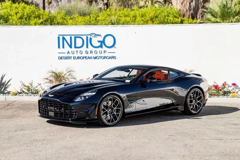 2025 Aston Martin Vanquish AM7 photo 1
