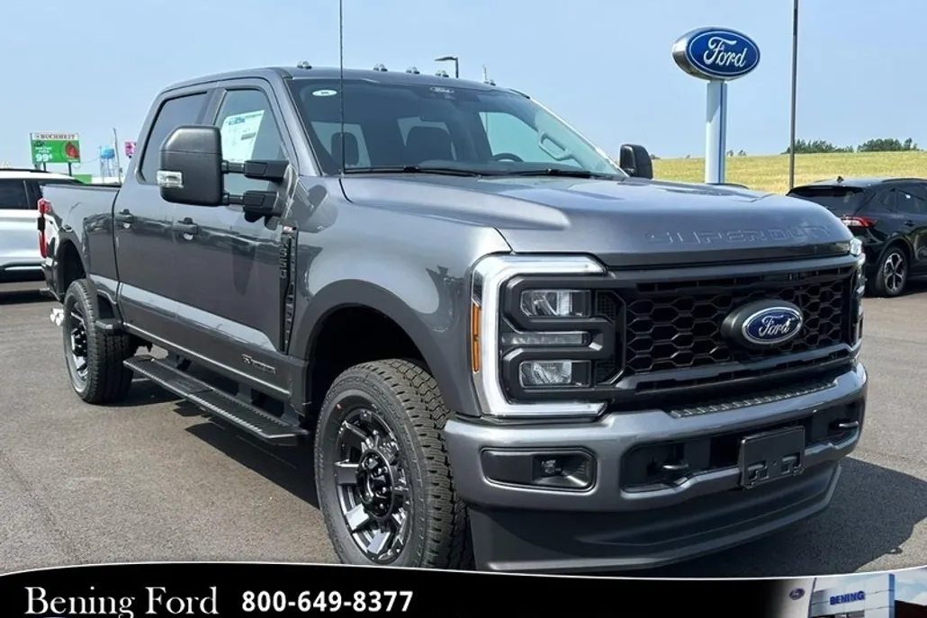 2025 Ford F-350 photo 1