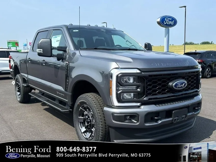 2025 Ford F-350 photo 1