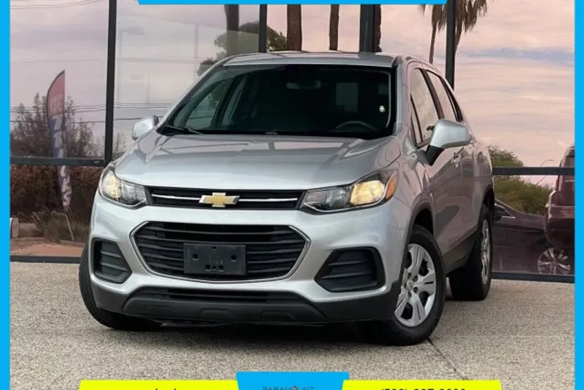 2017 Chevrolet Trax LS photo 1