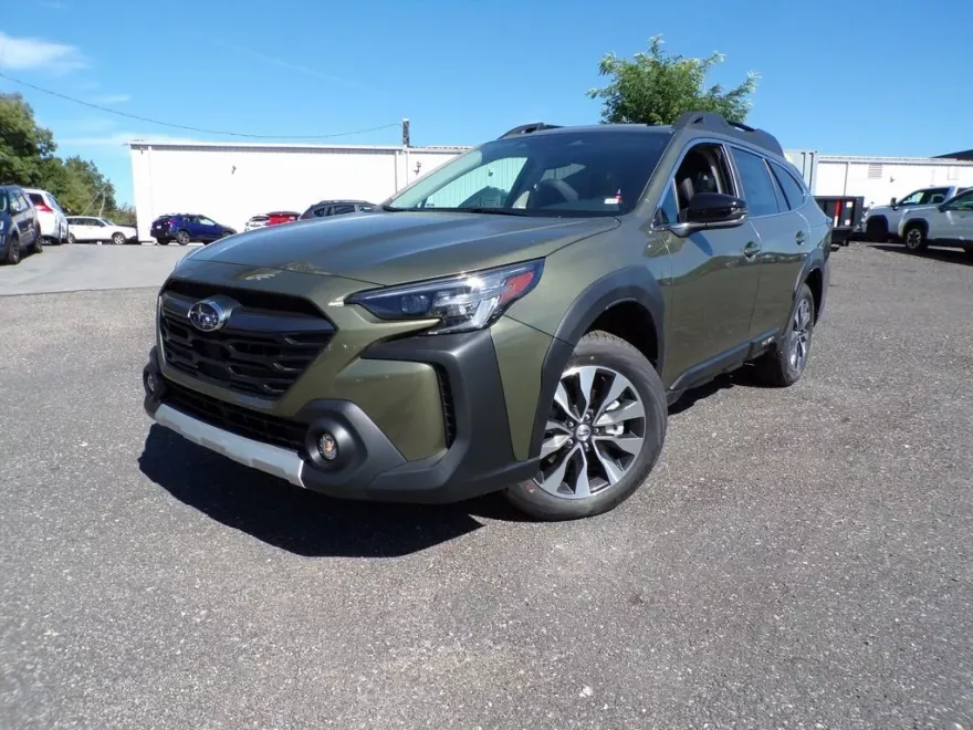 2025 Subaru Outback Limited photo 1