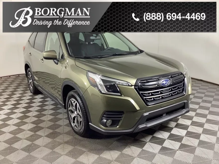 2022 Subaru Forester Premium photo 1