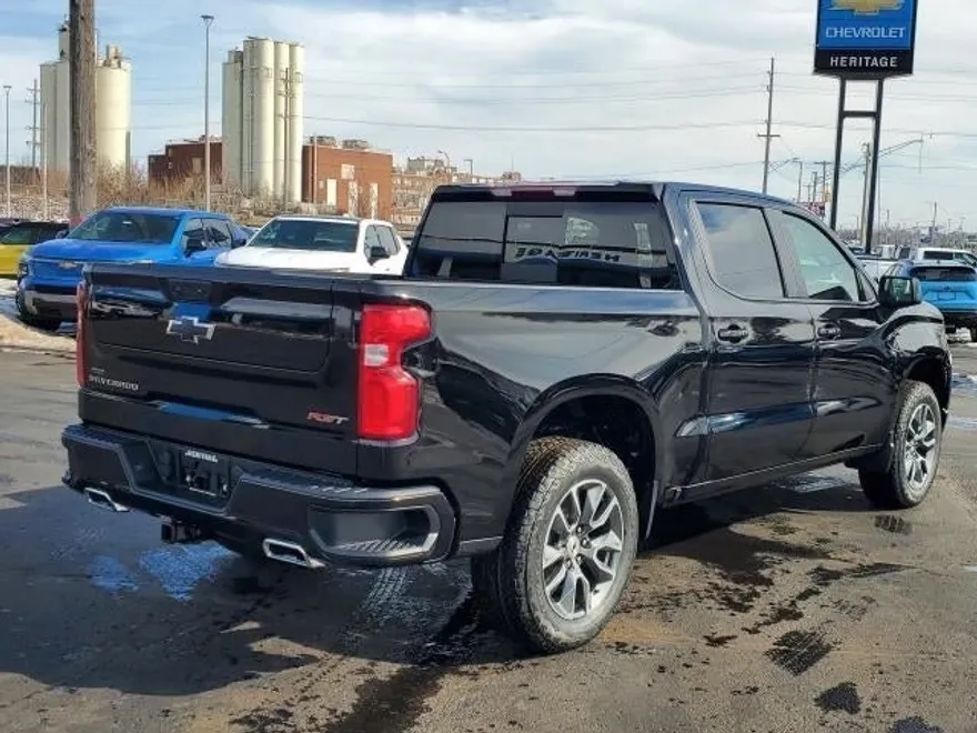 2025 Chevrolet Silverado 1500 RST photo 1