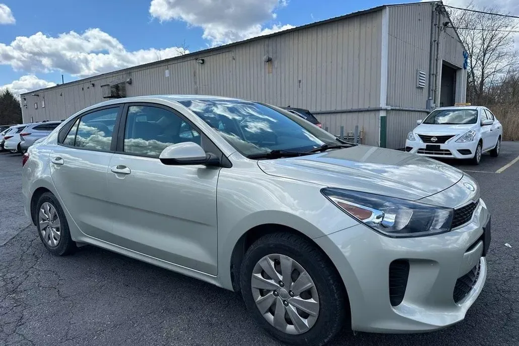 2018 Kia Rio S photo 1