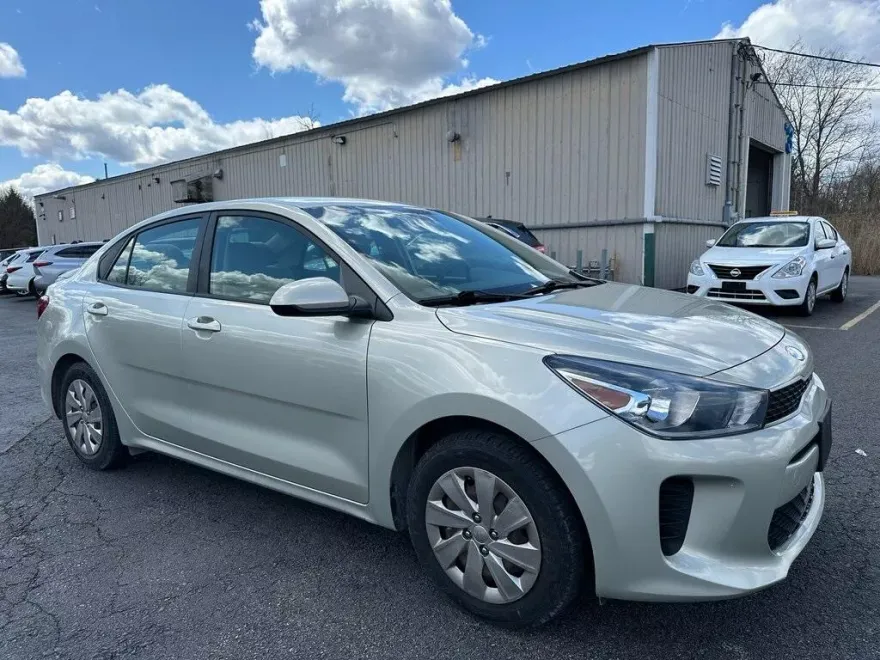2018 Kia Rio S photo 1