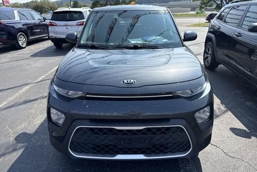 2021 Kia Soul LX photo 1