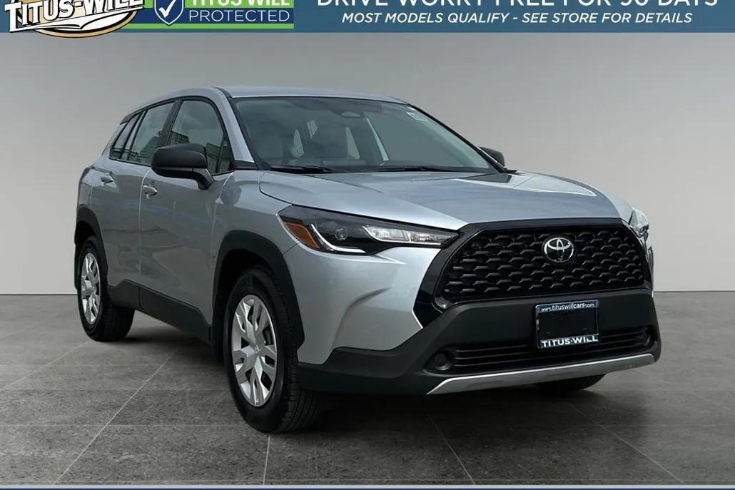 2024 Toyota Corolla Cross L photo 1