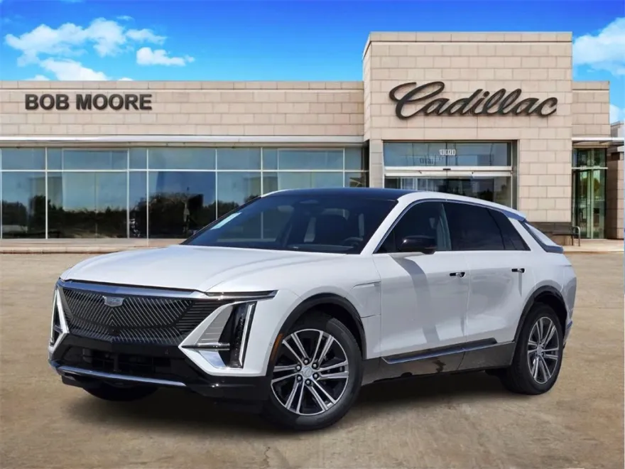 2025 Cadillac Lyriq Luxury photo 1