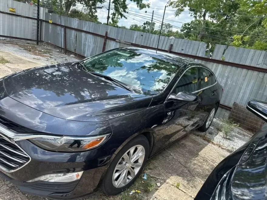 2023 Chevrolet Malibu 1LT photo 1