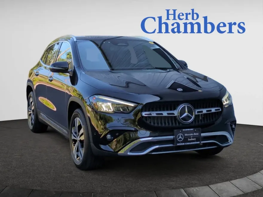 2025 Mercedes Benz GLA 250 4MATIC photo 1