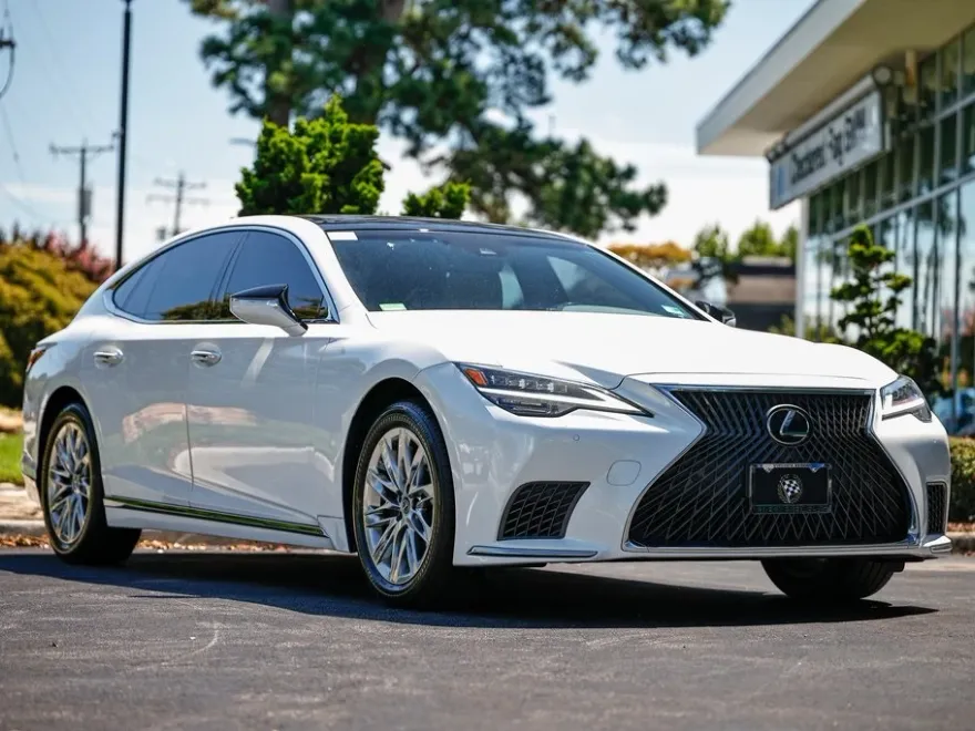 2021 Lexus LS 500 photo 1