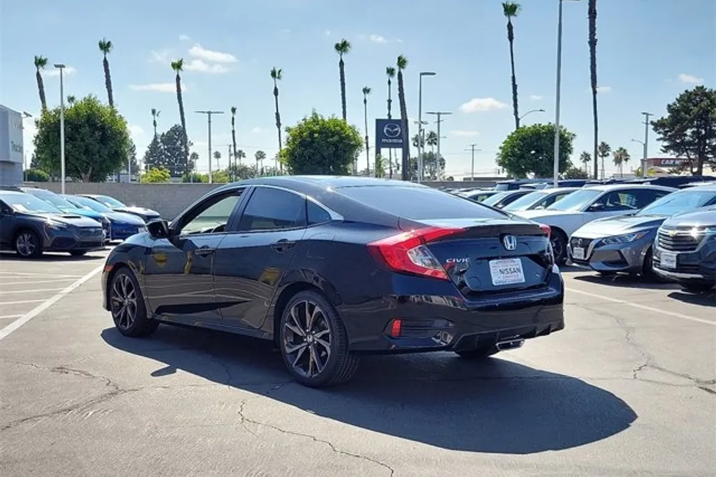 2020 Honda Civic Sport photo 1