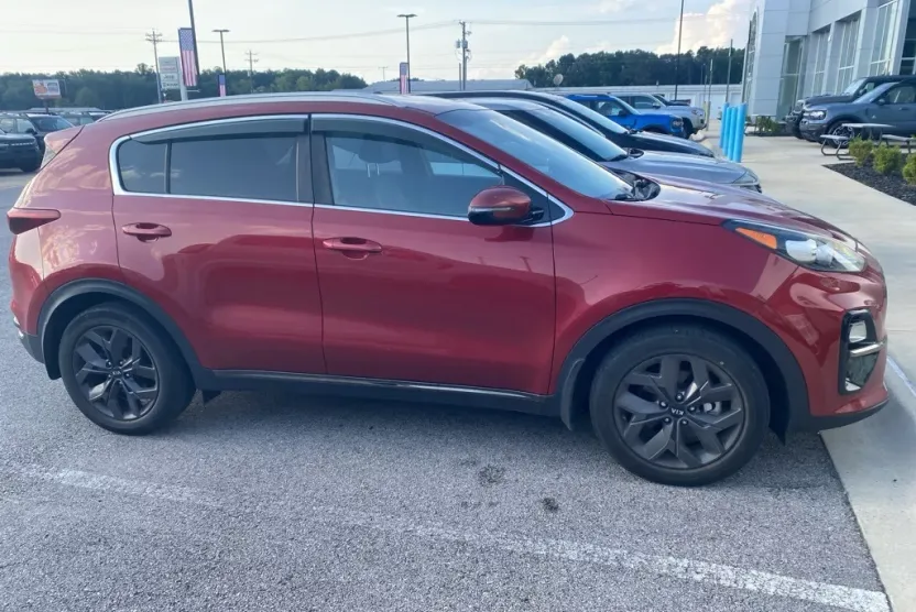 2020 Kia Sportage S photo 1
