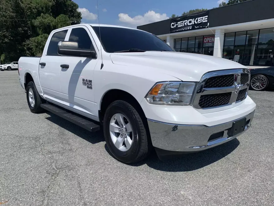 2023 Ram 1500 Classic SLT photo 1