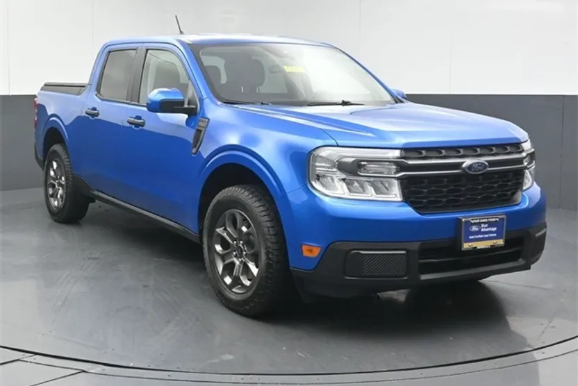 2022 Ford Maverick XLT photo 1