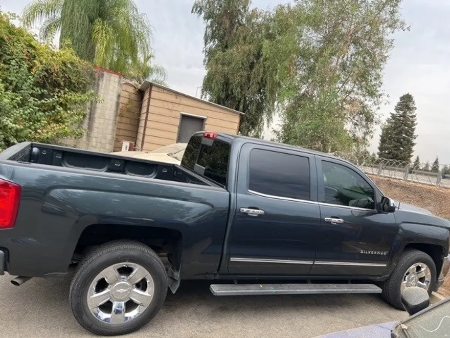 2018 Chevrolet Silverado 1500 LTZ photo 1