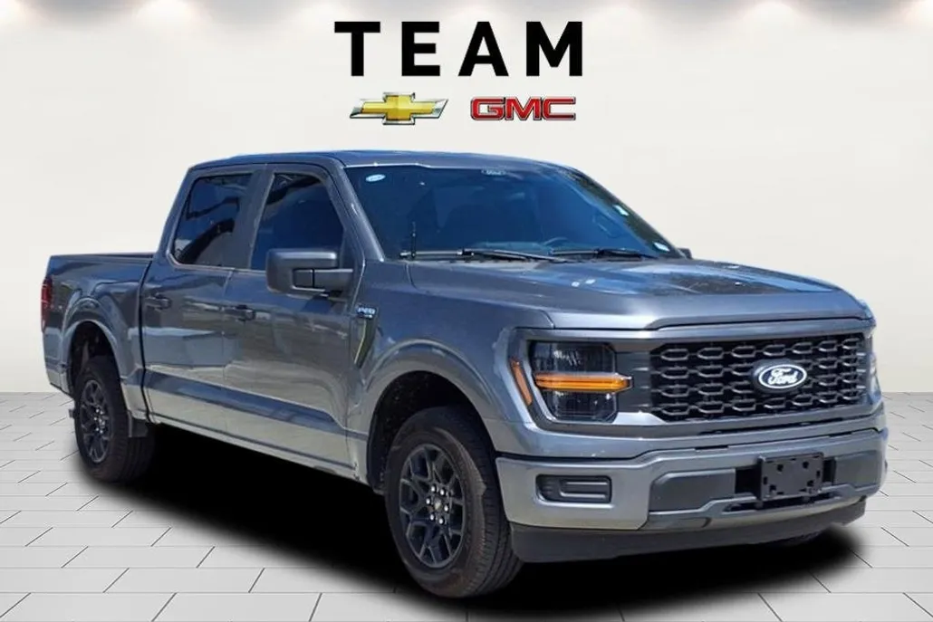 2025 Ford F-150 STX photo 1