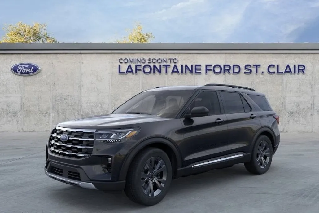 2025 Ford Explorer photo 1