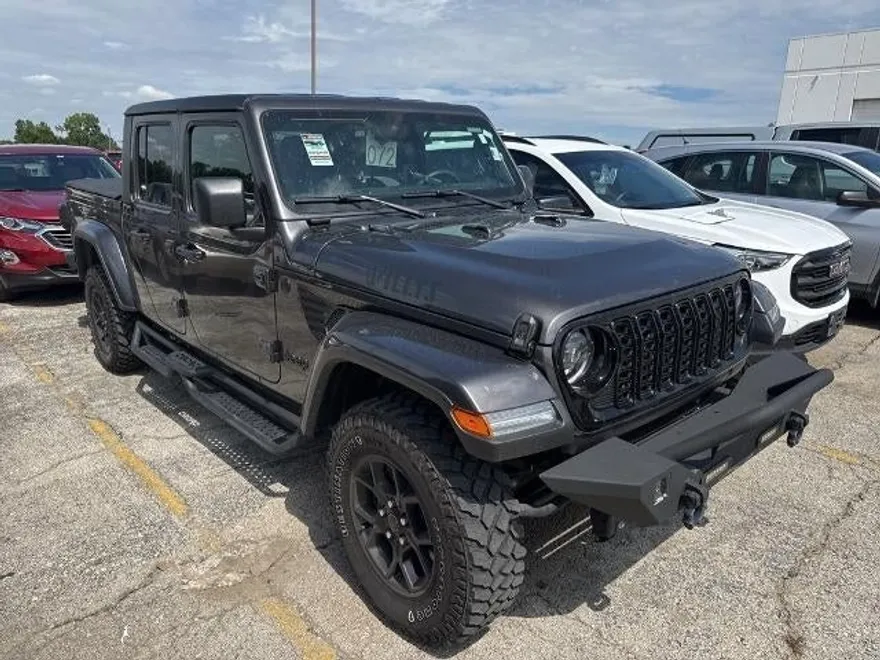 2024 Jeep Gladiator Willys photo 1