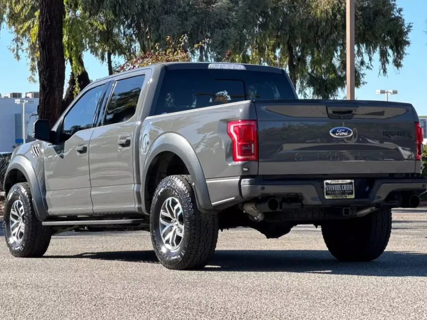 2018 Ford F-150 Raptor photo 1
