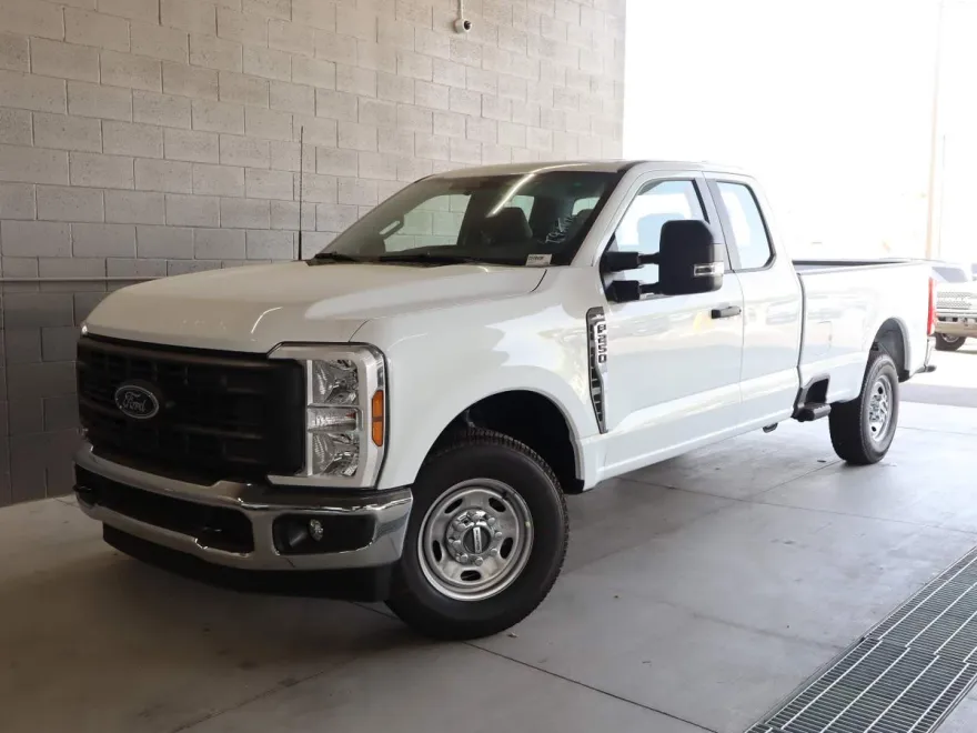 2025 Ford F-250 XL photo 1