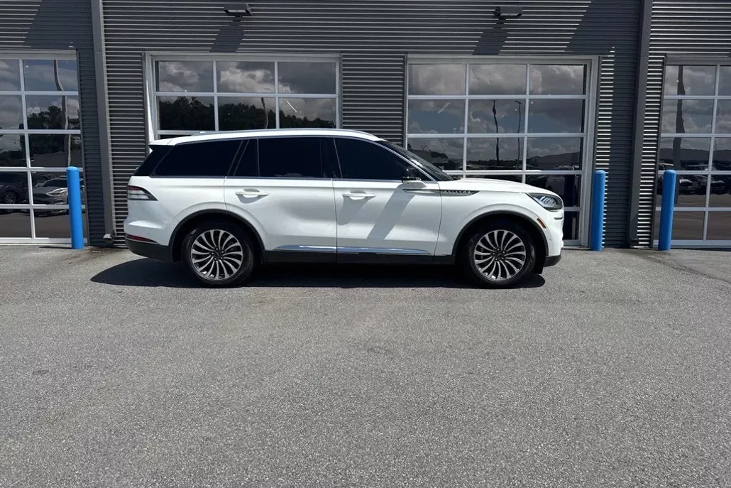2020 Lincoln Aviator Reserve photo 1