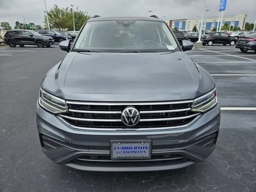 2024 Volkswagen Tiguan S photo 1